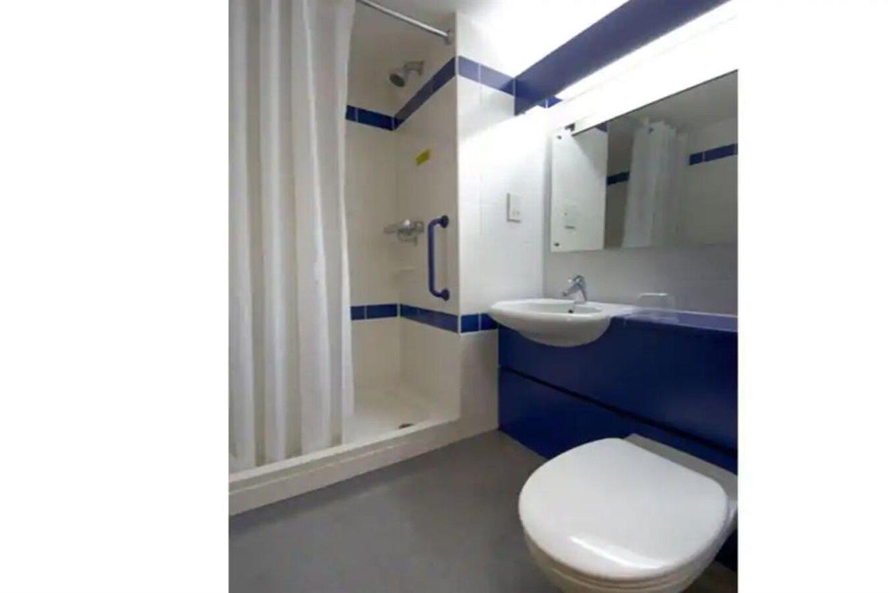 Travelodge Newbury Tot Hill Highclere Esterno foto