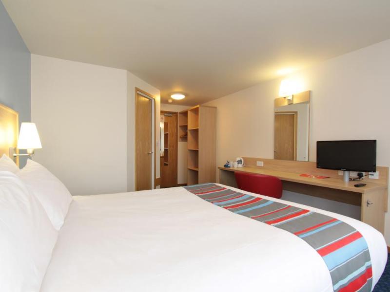 Travelodge Newbury Tot Hill Highclere Esterno foto