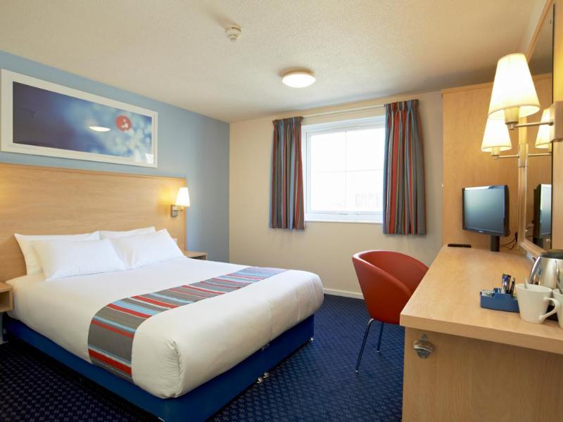 Travelodge Newbury Tot Hill Highclere Esterno foto