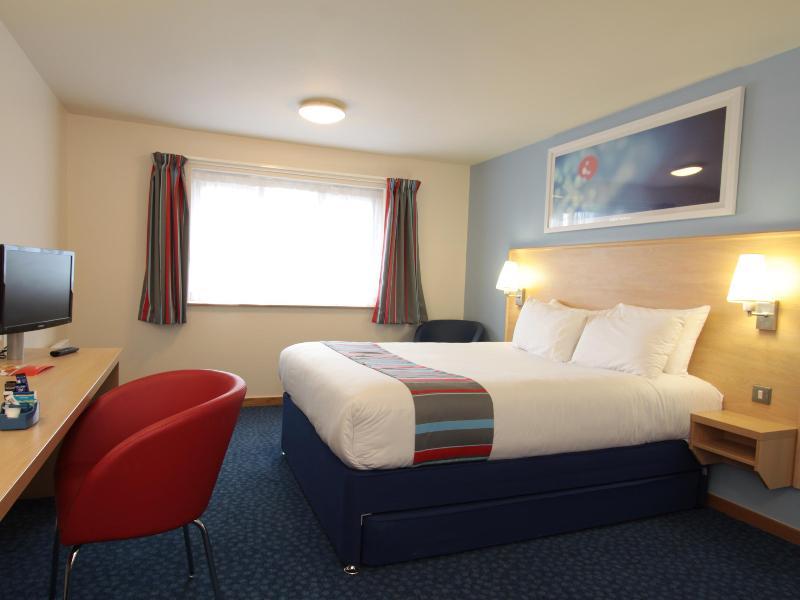 Travelodge Newbury Tot Hill Highclere Esterno foto