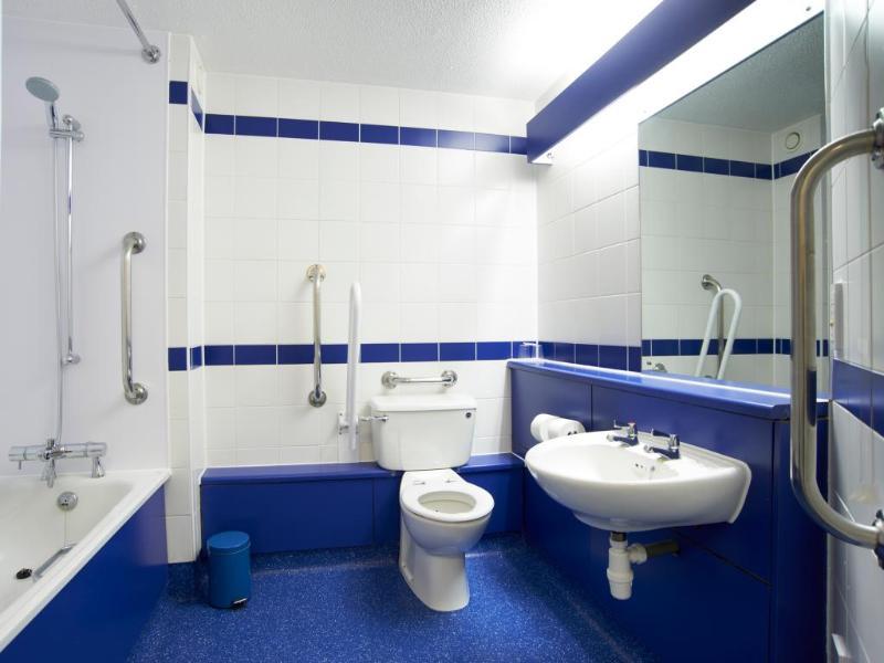 Travelodge Newbury Tot Hill Highclere Esterno foto